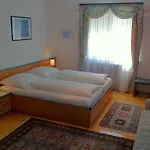 Gaestehaus Plank Guest house Graz